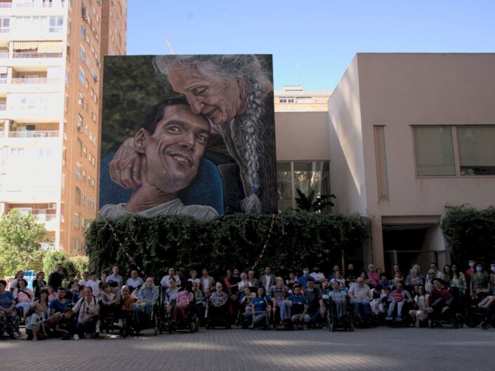 El Periodic – AVAPACE inauguró un mural del artista Dridali para celebrar sus 50 años mirando la realidad a los ojos